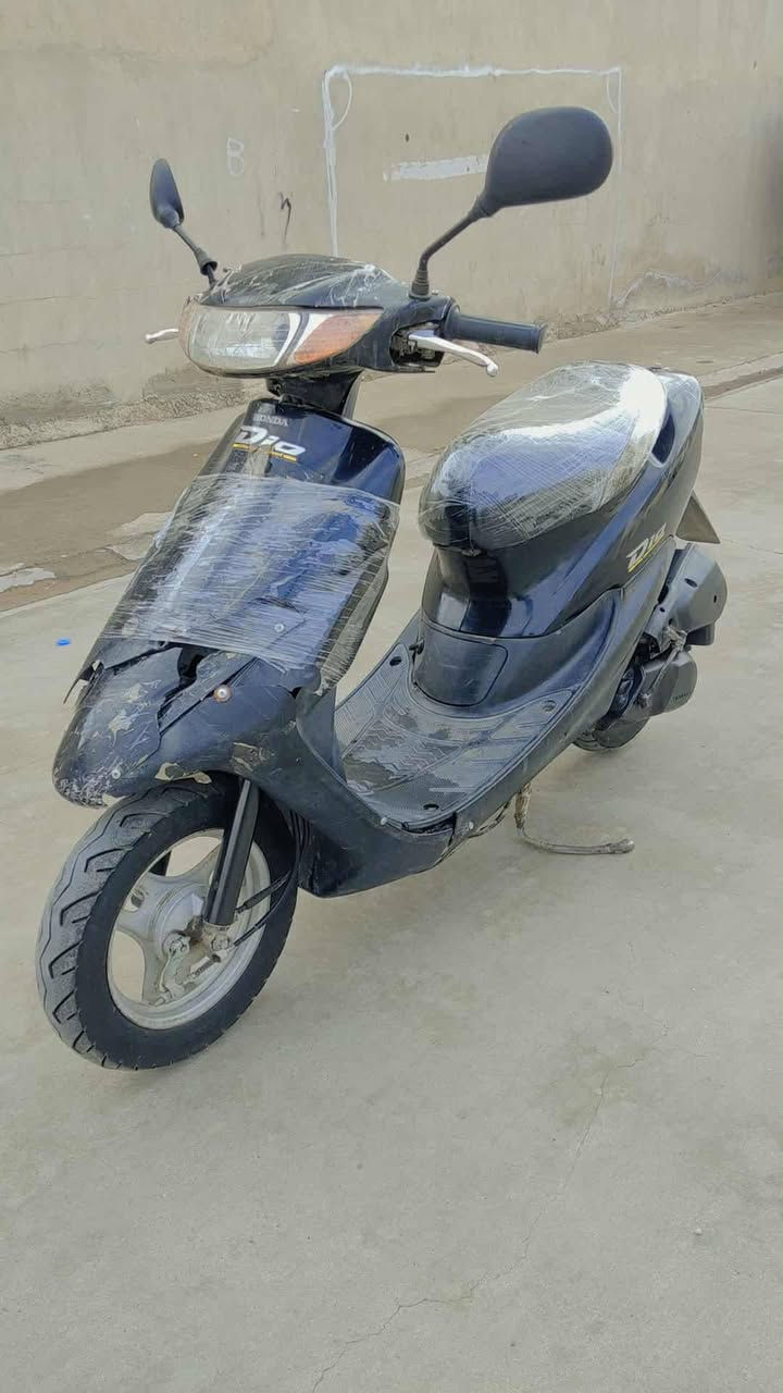 هوندا كله شغاله كهربائيات كله شغاله محرك مامفتوح ناعم فول نشاط كابريتر بلادي صالنه بلادي ماطور كله عل بلاد مابي اي نقص ولا عطل سعره 150 وبي مجال للشراي عنوان كركوك حي النصر ***********
