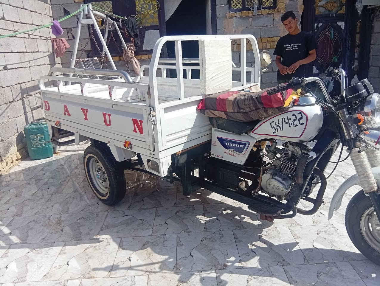 تايراتسلام عليكم شباب ستوته مراوس لبيع موديل 2012تعمير كله جديد مكينه ما مفتوح 
تايرات جديد كهربايات شغله سلاف هندر شاصي مصبوغ بدي ممكص  شاصي كفلاه 
ستوته حلوه شوفت عينك  شراي يجي خاص واني خادم له موجود عل فيس مكان ناصريه سجن لصلاح بحي سبل هاذه رقمي وتساب ***********مو شراي لا يجي خاص يسمع كلام مو حلو
 جديد
