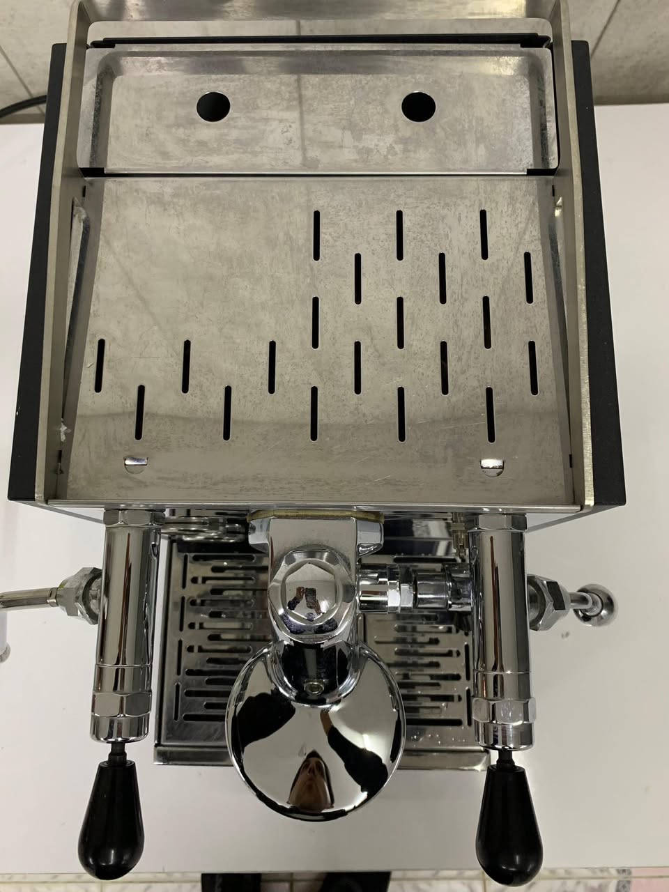 السلام عليكم 
متوفر مكينة ACM   مستعملة


**إذا كنت صاحب هذا الإعلان وتريد حذفه لأي سبب، رجاءا أرسل رسالة إلى الدعم الفني**