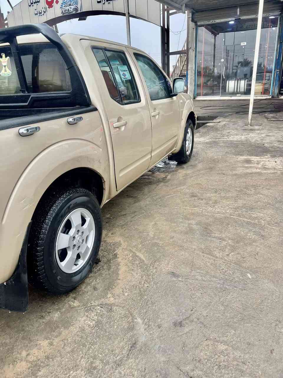 سلام عليكم بيكم نيفاره مديل 2008⭕️ادوات ادوات
السياره مفوله مابيها كل نقص السياره نضيفه
كير ومكينه جديد كارتون
حساسات وكهربائيات كلها شغاله
لون شنباني
حداديه زينه
تخم تاير جديد
سياره نضيفه ومرتبه 
السعر43وبيها مجال 
رقم الهاتف:***********
