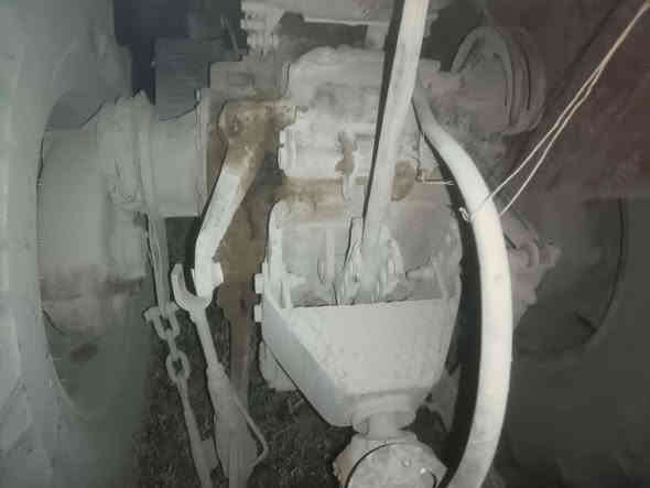 السلام عليكم يوجد عنتر ٧١ موديل ٨٤للبيع وياها عربانه فول شرط الكلاب تايرات العربانه نضيفه شرط الشغل كلها نضيفه المكينه عوزها ترتيبات بصيطه رقم مداور ثاني يوم تاخذ حصه كاز  السعر ٤٥٠٠ مكاني بابل قضاء الكفل ***********
