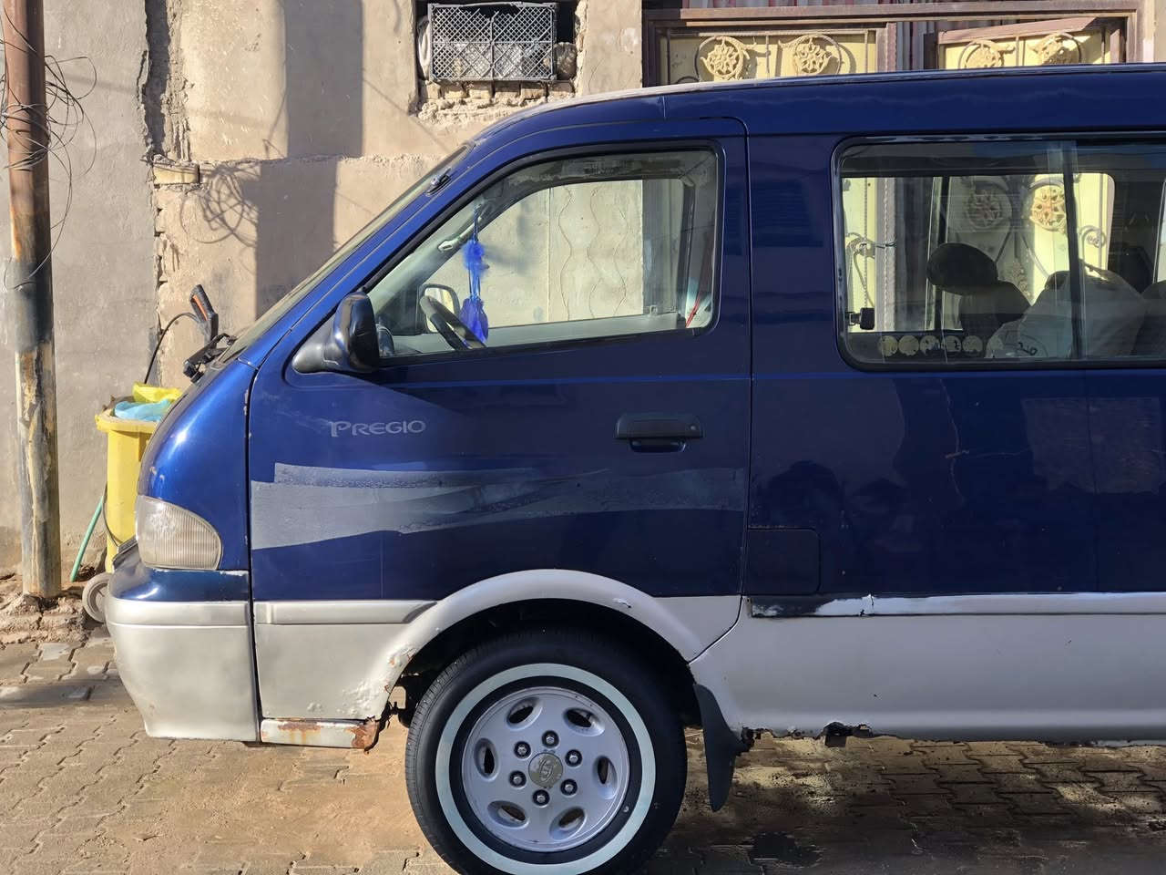 السلام عليكم .. لـلـبيع كيا بريجو موديل 1996 رقم الماني سنويه نافذة لل2027/08/30 مكينه 2700 جديده گير جديد اكسل جديد شواصي جدد سياره بلاديه مكفوله لا صبغ ولا ضربه الحمد لله جديدة بمعنى الكلمه وبالخير على اللي تصير من نصيبه السعر 70 وبيه مجال قليل للتواصل واتساب ***********
