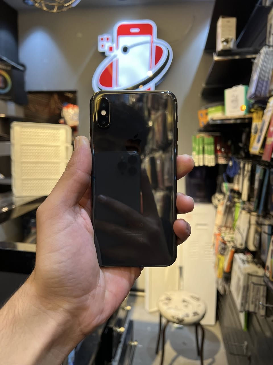 I phone X
ذاكره 64

تك سم

بطاريه 75 

الجهاز شرط ما مفتوح 

نورمال حصر هوء

كلو شغال

السعر 150

لتواصل خاص أو

اتصال عل رقم

***********
