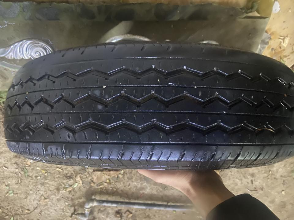 السلام عليكم زوج وياله مع التايرات واحد من الوياله بلادي مامصبوغ ب55وبيهن مجال سطاب اكسلات مال نيسان عاليه كاملات واحد كايم والثاني مابي شي والفلنجات مابيهن حاشيه قيم بلي يرضي الله غلاف سبير قيم بلي يرضي الله غلاف مال راديتر تبريد عدد3قيم بلي يرضي الله مكاني بغداد ***********
