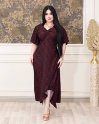 دشداشة نسائية • كريشة ممتازة • فري سايز ٨٥ كيلو