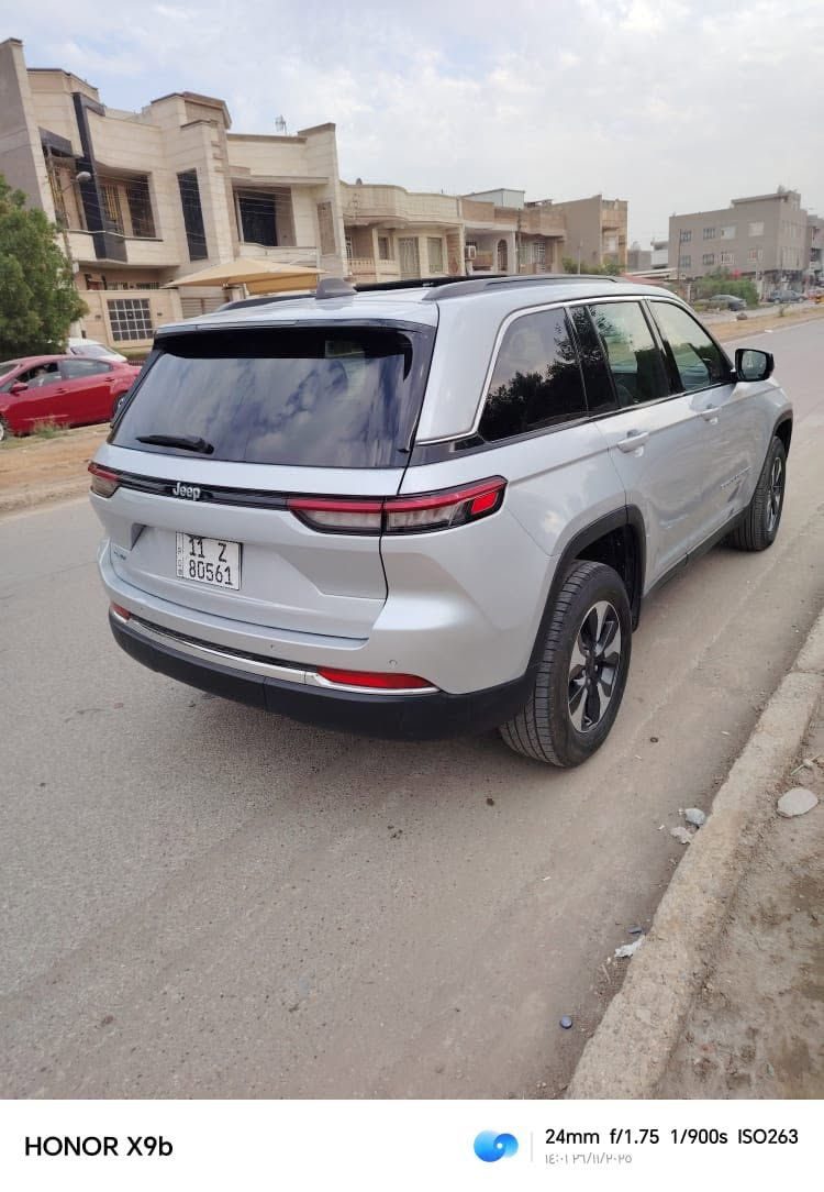 جيب كراند شيروكي 5 راكب 2024 بلكن هايبرد وشحن وبانزين
شاشة كبيرة 
رادارات امامي خلفي 
بانوراما
ماشية 30 الف ميل 
داخلة للعراق ماشية 23 الف 
بدون اي صبغ 
الجامغ راجع بارد ومكحل 
السيارة جدييدة 
*********** للاستفسار واتس اب 
السعر 33 الف
