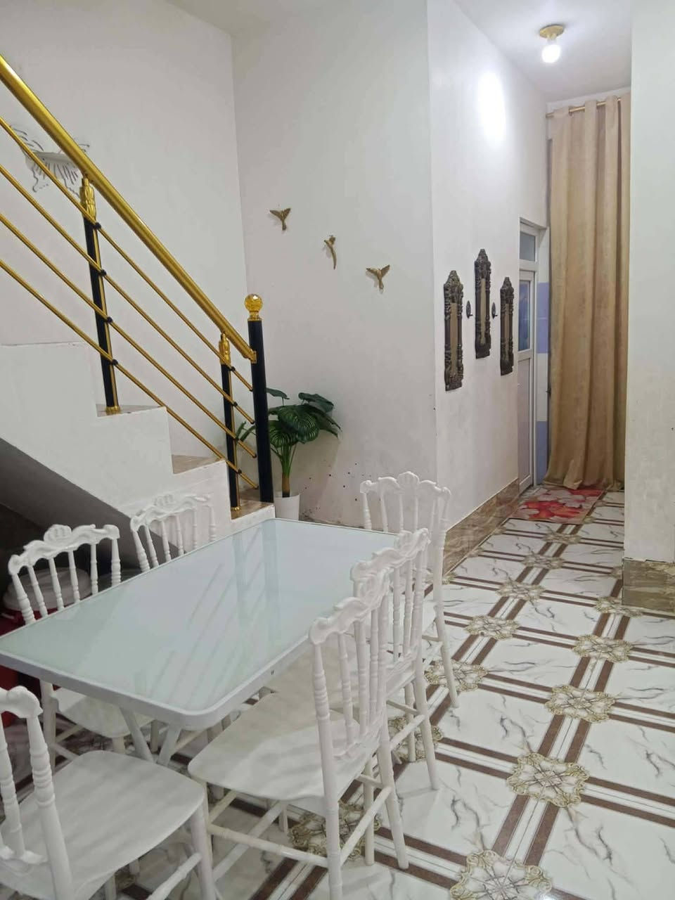 سلام عليكم 
بيت.   شارع الوائليه للبيع مساحته
120
بناء 2021
قريب ع الشارع. ع الصب. الجديد


**إذا كنت صاحب هذا الإعلان وتريد حذفه لأي سبب، رجاءا أرسل رسالة إلى الدعم الفني**