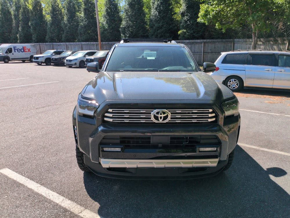 البيع بسعر البنك المركزي ..
 ⚙️2026 Toyota 4Runner Hybrid Limited
⚙️تويوتا فور رنر هايبرد ليميتد2025
⚙️مدة الوصول 50يوم 
⚙️موقع السيارة أمريكا ولاية كارولينا الشمالية 

⛓️‍💥نوع المحرك: i-FORCE MAX هجين (بنزين 2.4 لتر توربو + محرك كهربائي).
⛓️‍💥326 حصاناً.

⛓️‍💥دفع رباعي.

⛓️‍💥الاتصال: تدعم آبل كار بلاي (Apple CarPlay) وأندرويد أوتو (Android Auto).

⛓️‍💥نظام التحذير قبل الاصطدام
⛓️‍💥مثبت السرعة التكيفي
⛓️‍💥مساعد البقاء في المسار

⛓️‍💥كاميرات محيطية بزاوية 360 درجة لرؤية كافة التفاصيل حول السيارة.

⛓️‍💥مقاعد جلد تدفئة وتبريد .فتحة سقف 

⛓️‍💥شاشة عرض صوتية متعددة الوسائط مقاس 14 بوصة مع نظام صوتي JBL® Premium مكون من 14 مكبر صوت، يشمل مكبر صوت JBL® FLEX المحمول بتقنية Bluetooth® 

⛓️‍💥لوحة عدادات رقمية مقاس 12.3 بوصة

✅ فحص وتدقيق كامل قبل الشحن

✅ شحن مضمون إلى جميع الموانئ والمنافذ الحدودية 

✅ استلام رسمي ومعاملة كمرك كاملة

✅ شفافية كاملة بالعقد والفاتورة...

للتواصل عبر الواتساب اكتب مفتاح امريكا +1 وبعدها الرقم 

8312959904

داخل الولايات المتحدة🇺🇸وكندا🇨🇦أتصال مباشر📞مباشر ،،
⛓️‍💥


**إذا كنت صاحب هذا الإعلان وتريد حذفه لأي سبب، رجاءا أرسل رسالة إلى الدعم الفني**