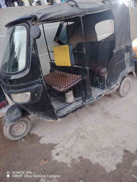 تكتك تبي اس مويل ١٧ مكاني بغداد جسر ديالئ الجديد الكرغرليه رقمي *********** سعر ١٢٥٠
