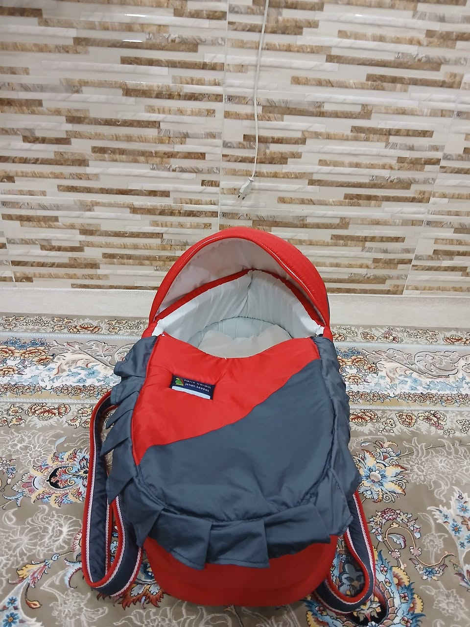 15 الف قفلها
سلیمانیە توصیل موجود


**إذا كنت صاحب هذا الإعلان وتريد حذفه لأي سبب، رجاءا أرسل رسالة إلى الدعم الفني**