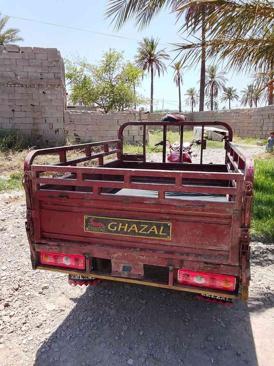 ستوته غزال موديل2020 كامله مابيه نقص أوراق كاملة كهربائياته كاملة مكاني ديالى بعقوبه سعر 950بيه مجال ***********
