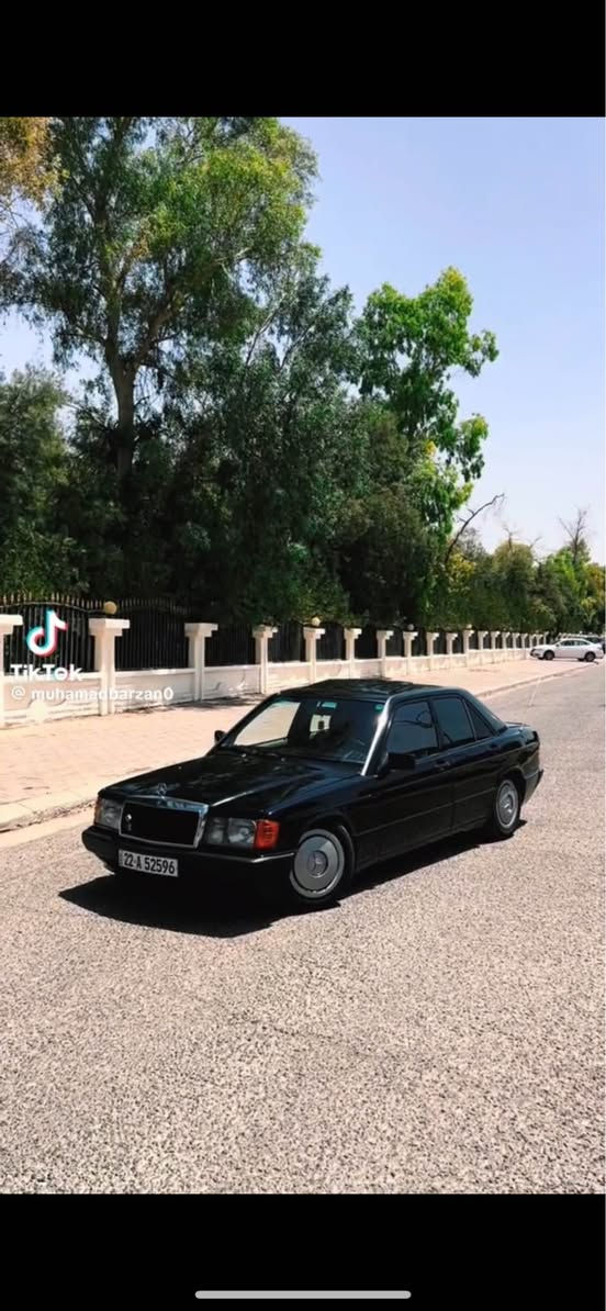 گێر عادی تەبرید دوو جام کارەبای و سلایت شاشەی کار پلەی و کامیرا سبوغ عام بێ وەرگەران برانەوە سەقف بەشەرت برانەوە بەشەرت دینگە و شانەکانی بەشەرت زۆر جوانە سەیارەکی *********** أربيل, العراق
