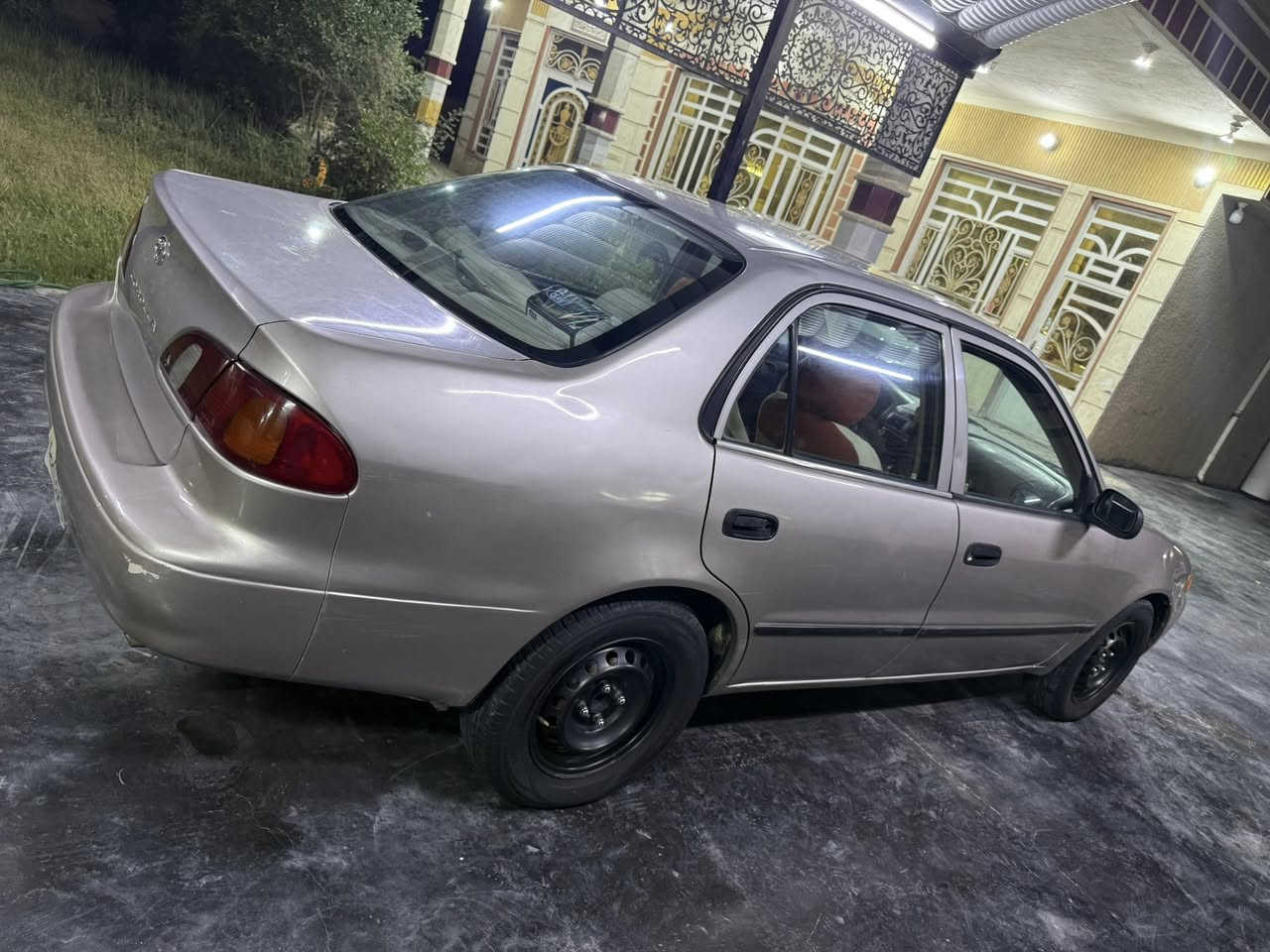 سلام عليكم 
البيع كورلا تويوتا يسري بلادي 
موديل 2000 رقم اربيل
سنويه ماساقطه بس تبديل ارقام فقط
السياره مكفوله 
من كل ضرر مصبوفه الجماله فقط
مواصفات 
حجم المحرك 2000 لا صرف ولا بخار
كير اتماتبك جديد
4 جام كهرباء
تبربد ويه السويج ثلج
تخم تاير 
صدر امامي وخلفي جديد
منضومه لايت لد  جديد
علماً السياره احلى من الصوره 
وبل عافيه عليكم يارب تكونو 
السعر 75  $ ورقه بيها مجال بصيط 
بيع فقط اعتذر عن المراوس 
العنوان بغداد جسر ديالى الجديد 
تقاطع 9 نيسان 
الانتصال  *********** 
ابو محمد الشمري
