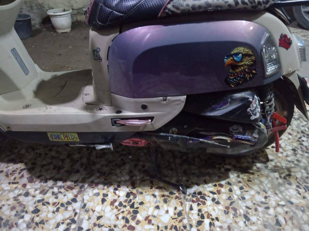 السلام عليكم ماكس بوليس للبيع الدراجه ما يحتاج اكتبلي كليشه عليها الدراجه كدامك مزوعه تزويد 

لاستفسار : ***********
