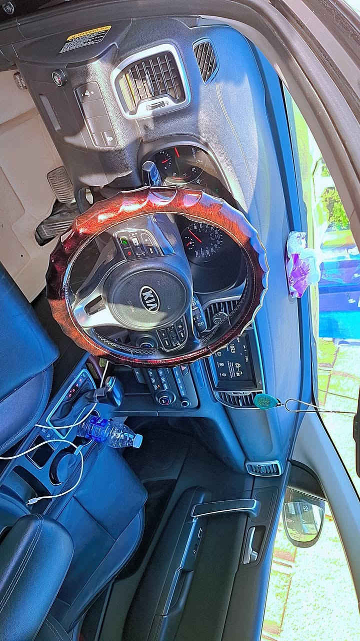 السلام عليكم
سبورتج موديل 2019 اسود ملكي مواصفات معروفه مال وارد
رقم انكليزي مميز واسط 
بصمه
شاشه جبيره
شاشه اعطال
مانع انزلاق 
نزول المنحدر
دفع رباعي 
تحكم استيرن جهتين 
تبريد قطعتين 
كير 3 وضعيات سياقه سبورت نورمال وايكو .
 وتثبيت سرعه  
الكشنات جلد ابلادي
تدفئه كشنات +استيرن
كشن كهربائي 
المري شفط
اشاير بل مري 
يدات بصمه + نيكل 
ويل كب ١٨ 
لايت زنون 
اضافه منظومة ايطالي غاز 
حادثه الباب الخلف السائق بدون دواخل
تبريد و كَير ومكينه خير من الله ناسي البانزين ميحتاجلها مصرف ربع
 ترايها للبصره رايدها 157وبيها مجال قليل ❤️❤️ *********** اتصال أو واتساب
