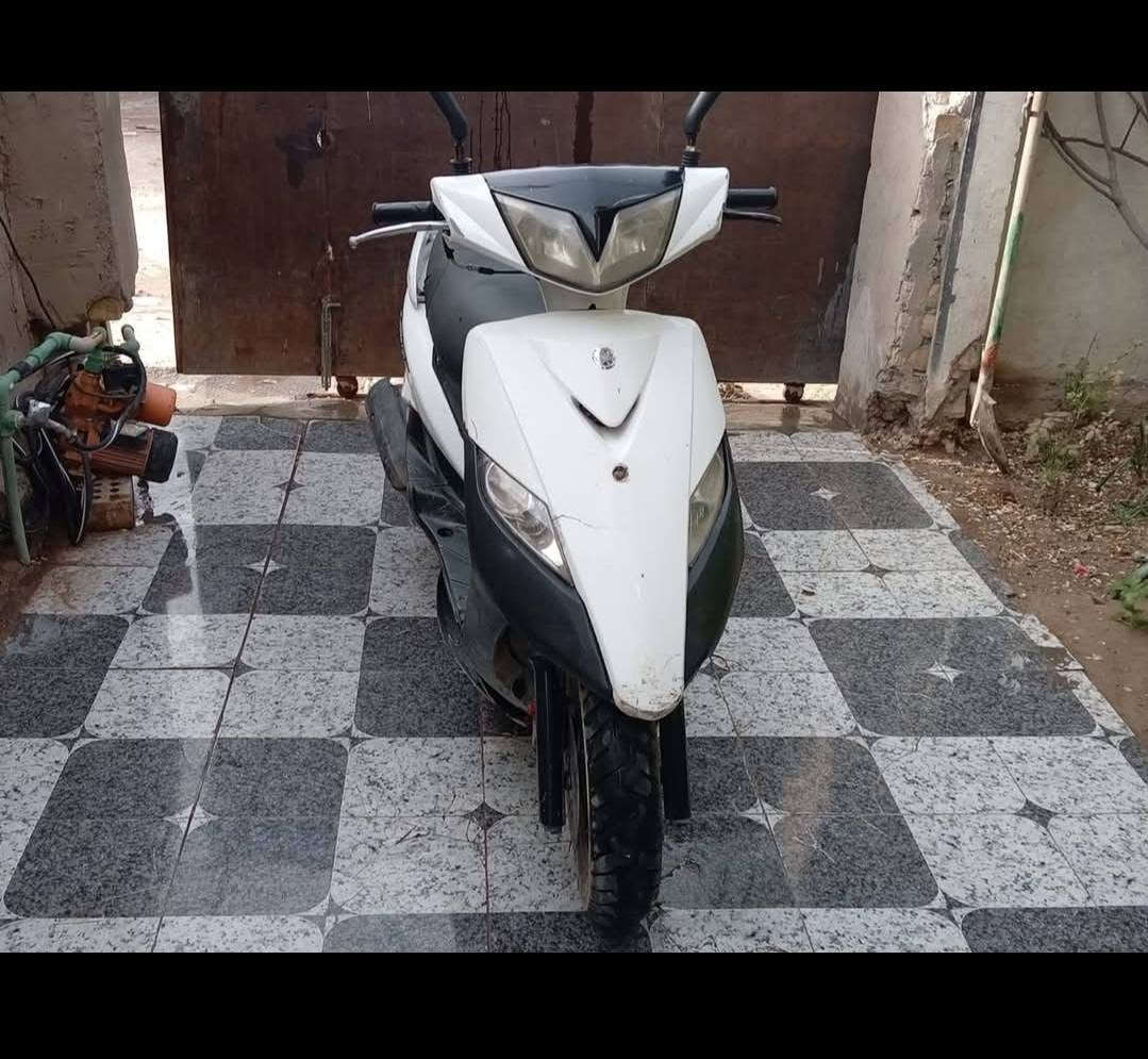 سلام عليكم دراجة ثعلب بيع سعر 200 قفل 
***********
