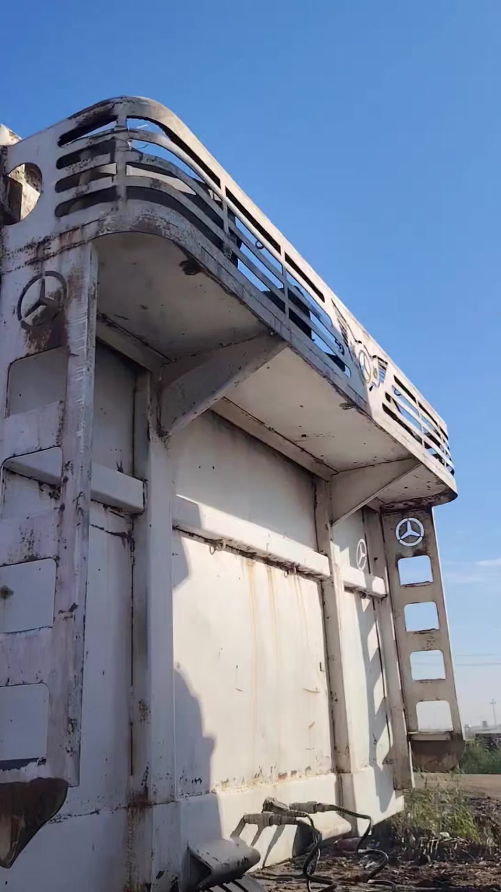 سلام عليكم للبيع عربانه بلوم 82 دناكير اربعطش ألماني مكلف بل نشر للاستفسار ***********
