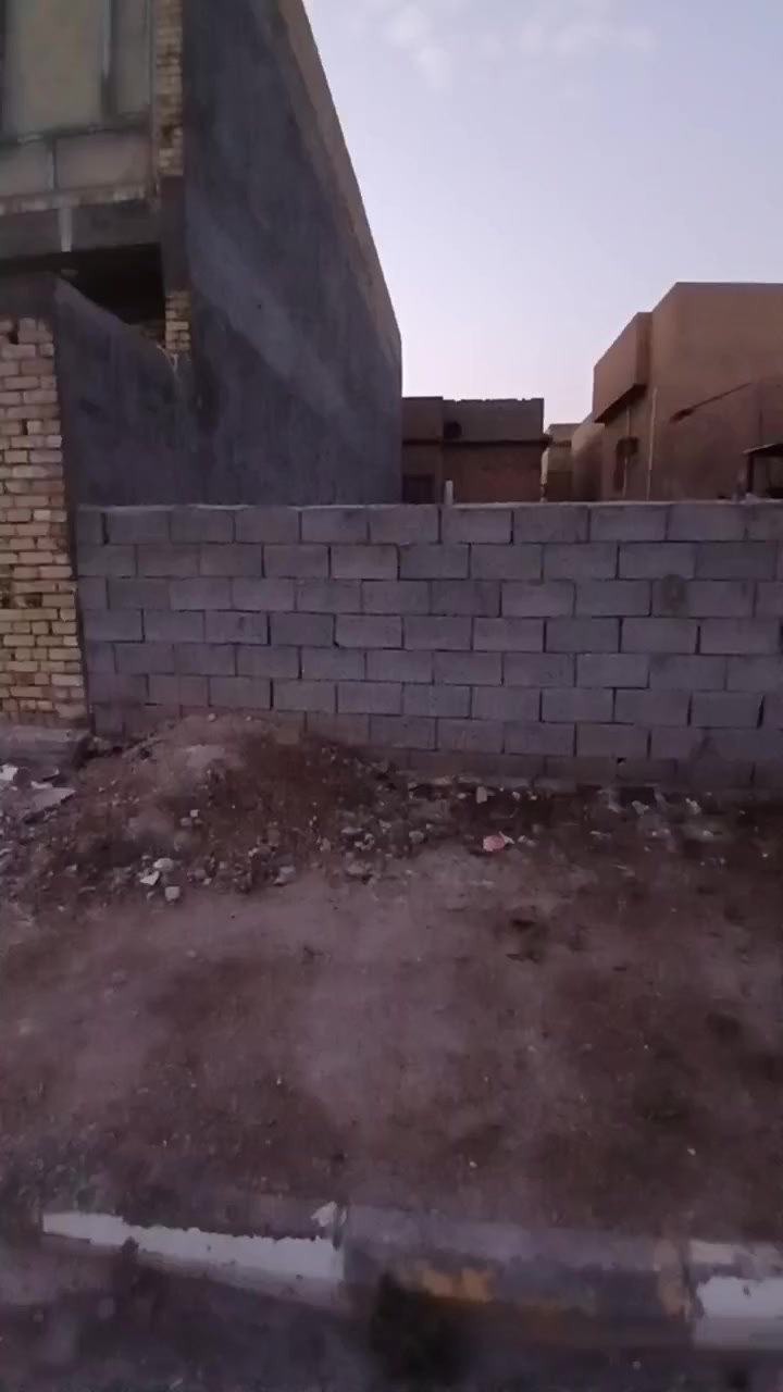 قطعه ارض للبيع  مساحة ١٧٢م واجهة ٧ م نزال ٢٥ العنوان شارع الطليعه مجاور معهد الاوائل قرب المجمع الطبي للاستفسار ***********
