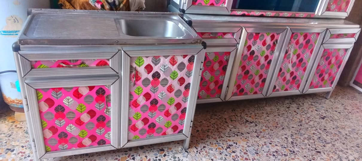 السلام عليكم عندي غراض للبيع
كاونتر نظيف كلش 3قطع سعره 250 بي مجال قليل
خلاط كهربائي نظيف وشغال سعره 20 بي مجال
خلاط كهربائي يدوي سعره 15 بي مجال
قفص حديد مال بلابل سعره 10
مكاني كرغوليه سايد الواحد خلف مول الامراء مامتواجد علنت اتصل رقمي ***********
