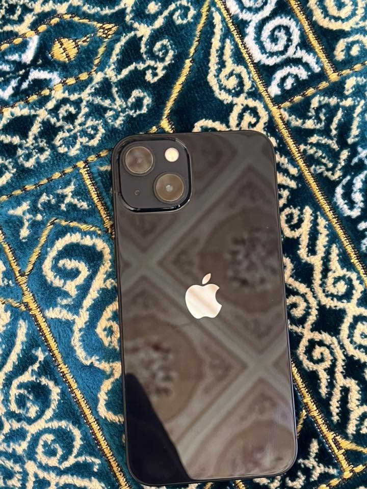 لبيع ايفوان 13عادي 128عربي مستر جهاز لو سعر قفل 450الاتصال عل رقم ***********
