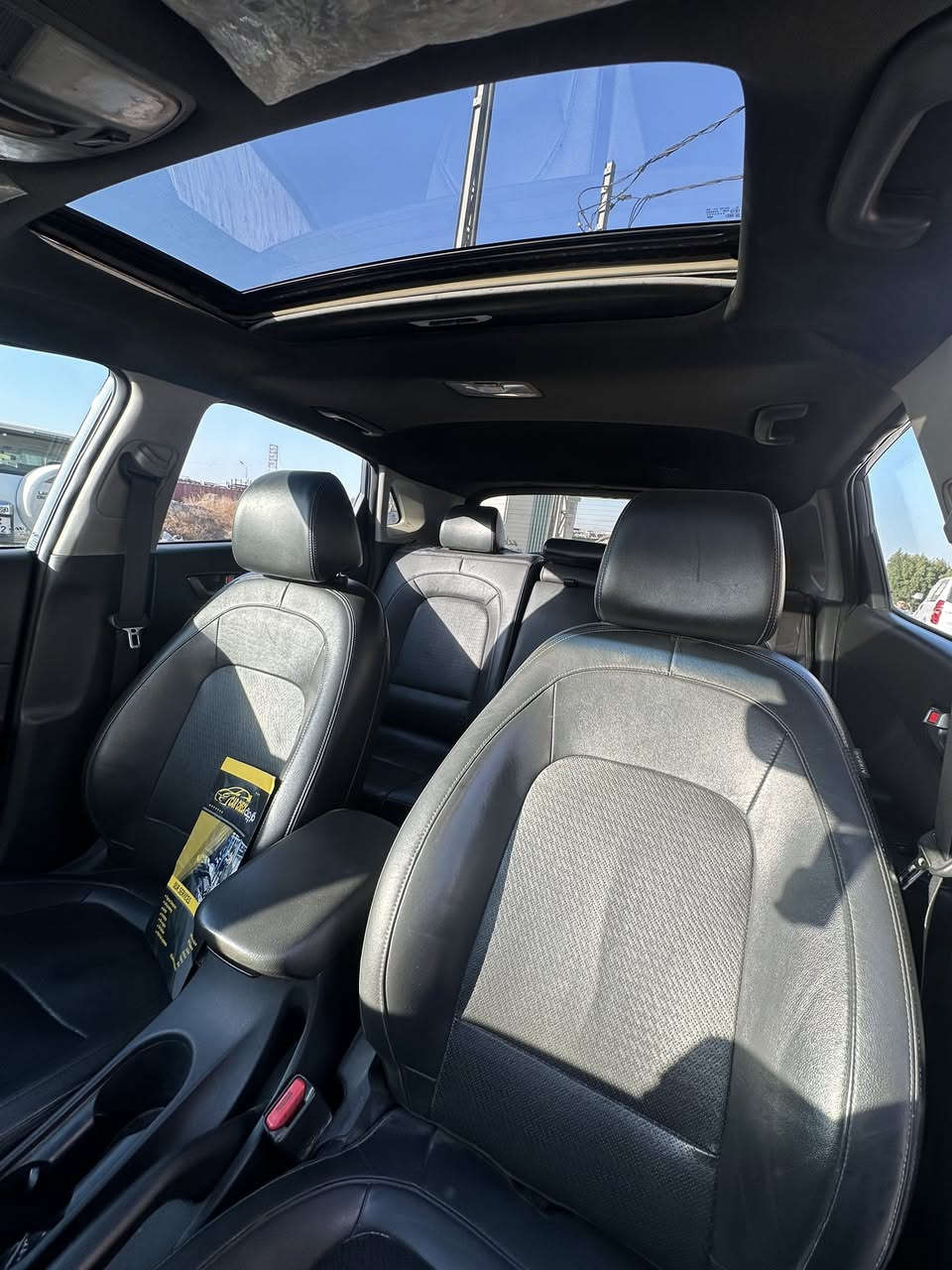 السعر 113 قفل السلام عليكم كونا 2021 فول موصفات بدون ايرباك مكاني بغداد رقم بغداد ماشيه 75  السياره نضيفه جدا تبريد صدر تخم تاير كله جديد السعر113 قفل بيع مستعجل ***********
