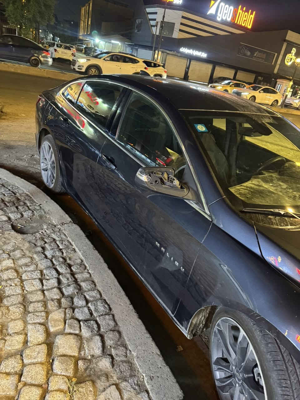 ماليبو ٢٠٢٠ معاقين 
بيها مشكلة بالكير تاخير نت يبدل  نمره
البيع على وضعها ب٨٥ورقة رقم قادسية
حادث جاملغ امامي وباب 
مكاني بغداد
***********
