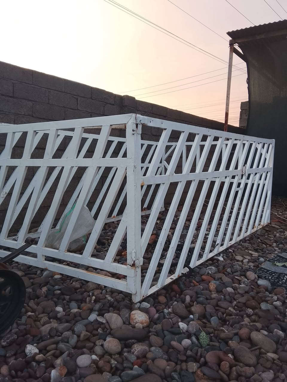 السلام عليكم
للبيع
هوزن  /   ٥٠
محجل   /  ٧٥
بطا هواء / ٣٥٠
***********٩
