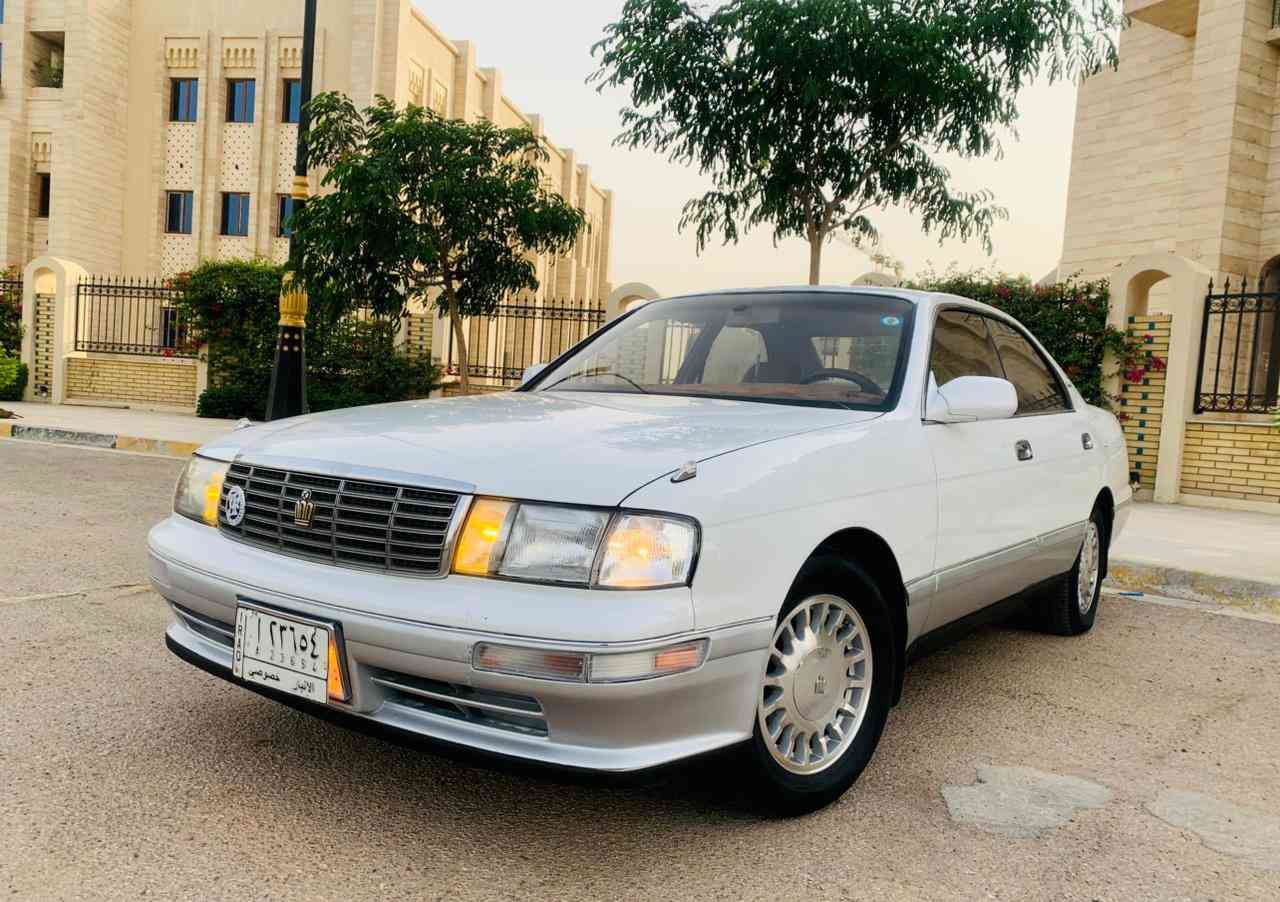 السلام عليكم اخوتي
وينه اللي يدور جديد وجاهز 
للبيع تويوتا كراون بطه منفصل لون لؤلؤي محجل موديل 1994 رقم انبار مشروع وطني تحويل مباشر (بأسمي) سنويه مجدده لل 2030 تحويل وين ميعجبك گير ومكينه 2500 شرط حاويه السياره كفاله عامه من كلشي كص ونقل وعيب وضربه واصوليات وحتى خياس مابيها شرط النظافه السياره جاهزه من دواخل بالكامل حاويه تبريد ثلج منضومه كامله جديده سنتر لوك جام كله شغال شاشه كهربائيات ويل جديد حداديه اسفنج تغليف ارضيه وتنته ادامه جديده مابيها نقص مال جناي وكفاله واحلا من الصور مكان السياره كربلاء السعر  
64 وبيها مجال بسيط للشراي 
للاتصال... ***********
