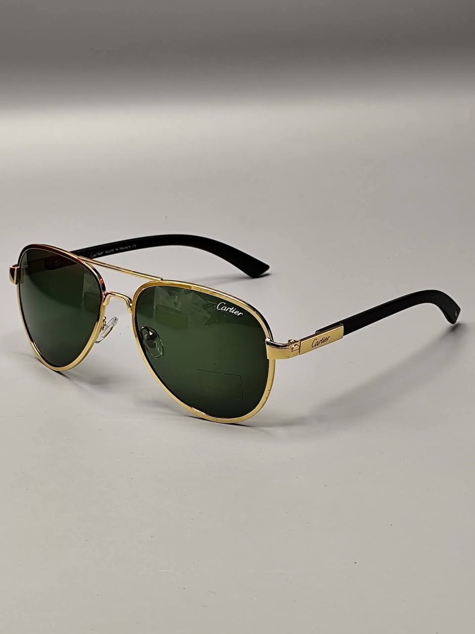 كارتير  رهيبه بمواصفات عاليه جدا وكوالتي أعلى
عدسه زجاج لون زيتوني مميز
عدسه UV حمايه من الاشعات الضارة للعين
اذرع ديزاين الخشب
مخدات جلاتينيه طبيه مختمه
لون البدن ذهبي
مختمه بل كامل بدن وعدسه
قياس 58 ستندر
تأتي مع علبه حافظه للماركه كاملة المرفقات
كوالتي فول الفول جدا عالي

السعر 35 الف 
التوصيل مجاني لجميع محافظات العراق 

للحجز مراسلة الحساب ( ترسل رقمك وعنوانك الكامل)

اضغط لمتابعة الصفحه ليصلك كل ما هو جديد ومميز
من (انس براند للاناقه العامه) متجر الاقتناء والهدايا الفخمه


**إذا كنت صاحب هذا الإعلان وتريد حذفه لأي سبب، رجاءا أرسل رسالة إلى الدعم الفني**