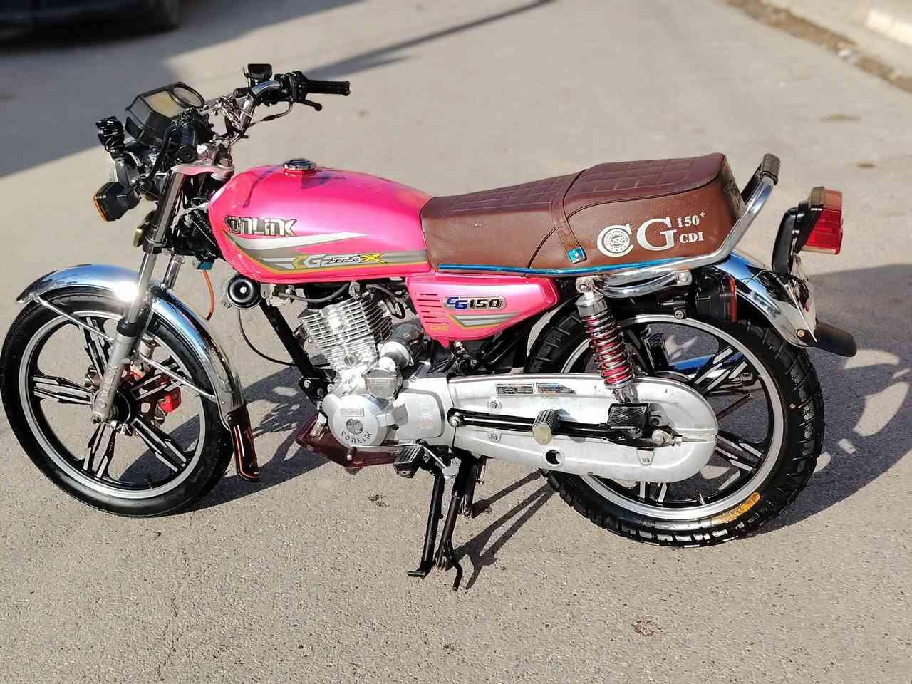 السلام عليكم 
دراجه سيفان 23 اصلي كفاله عامه اوراق اصولي شرط
دراجه شغاله مابيها كل نقص تجي وتشوف كلش جديده مامتعوبه مال جناي
السعر.. مليون و25 بيها مجال 
مكاني.. الشطره
الرقم.. ***********
