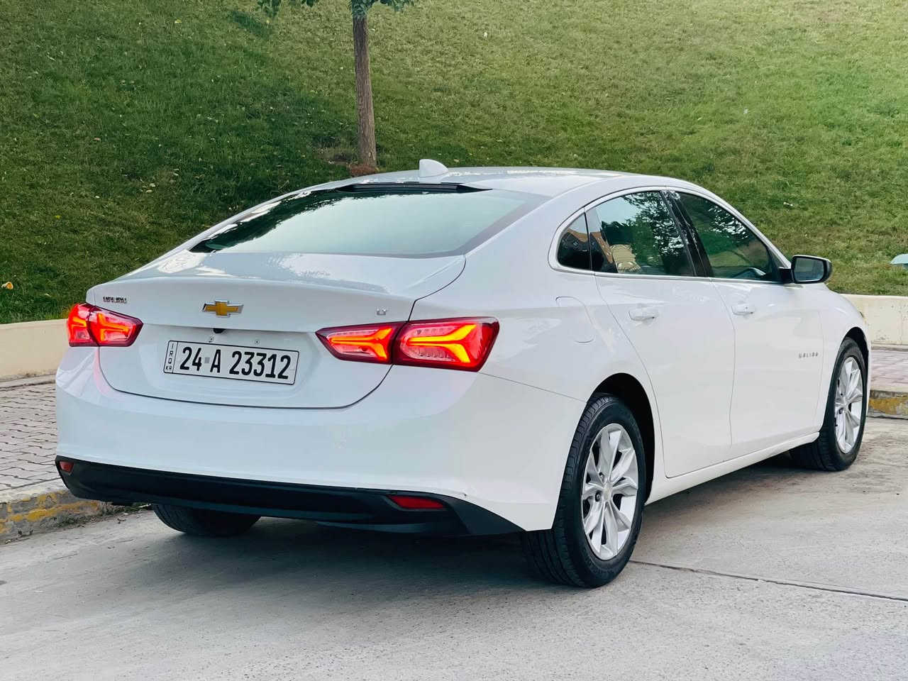 ﷽

ماليبو  بو فرۆشتن 
موديل ٢٠١٩ 
مواسةفات LT
150 هةزار روشتوة
رةقةمو سةنةوي تازةية بةناوي خومانة
سةيارةكة بي بوياخ داغل بوة ليرة بونيتي بوة بة بوياخ

مواسةفات
بةسمة
شةغال
شاشة گةورة
كاميرا
ليد
لايت عدةسةو زينونة
بةگ لايتي ليدة
اوتو هولد
اوتو ستوپ
كوشن كارةبا
كوشن هيتةر
زور مواسةفاتي تر

سةيارةكة لةسليمانية

سعري ١١٥$

***********📞

==============================

﷽

للبيع ماليبو
موديل ٢٠١٩
مواصفات  LT
ماشي ١٥٠
رقم و سنوية جديدة
سيارة بي اسمي بشرط تحويل غرامة
بس بونيت صبغ بدون دواخل  سيارة حلوة مابي بارد

مواصفات
بصمة
شغال
شاشةكبير
كاميرا
ليد
لايتات عدسة  زينون
بگ لايت ليد
اوتو هولد
اوتو ستوپ
كشن كهربا
كشن تد فيئة

مكان سيارة سليمانية

سعر  ١١٥$ 

***********📞 السليمانية, العراق
