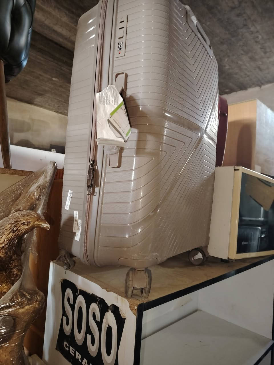 محلات الأصدقاء للبيع وشراء الأثاث المستخدم القيارة قرية الجواعنة مقابل منفذ الجوهرة ولحوم الخفاجي مجاور جسر الجينكو
***********
