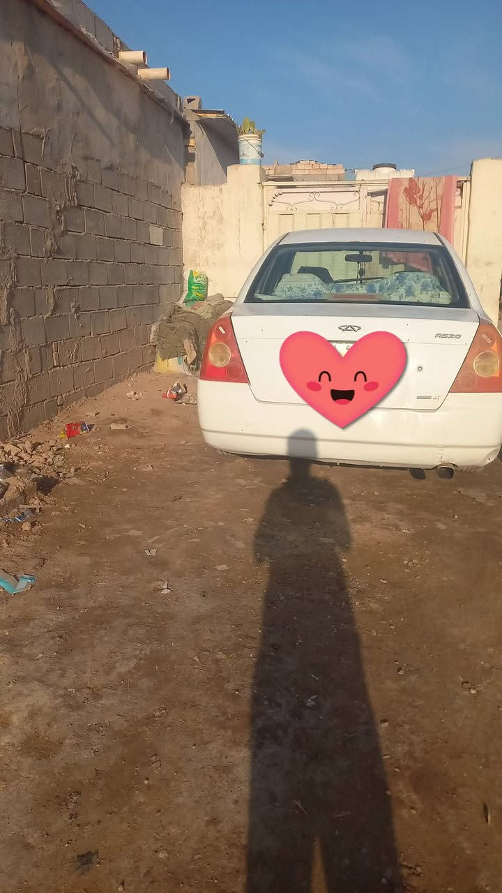 سياره شيري ي5 سنويه 28 مكينه كير جيد ما ناقصهه شي اسعر 31وبيهه مجال مكان ميسان التصا ل على ارقم ***********
