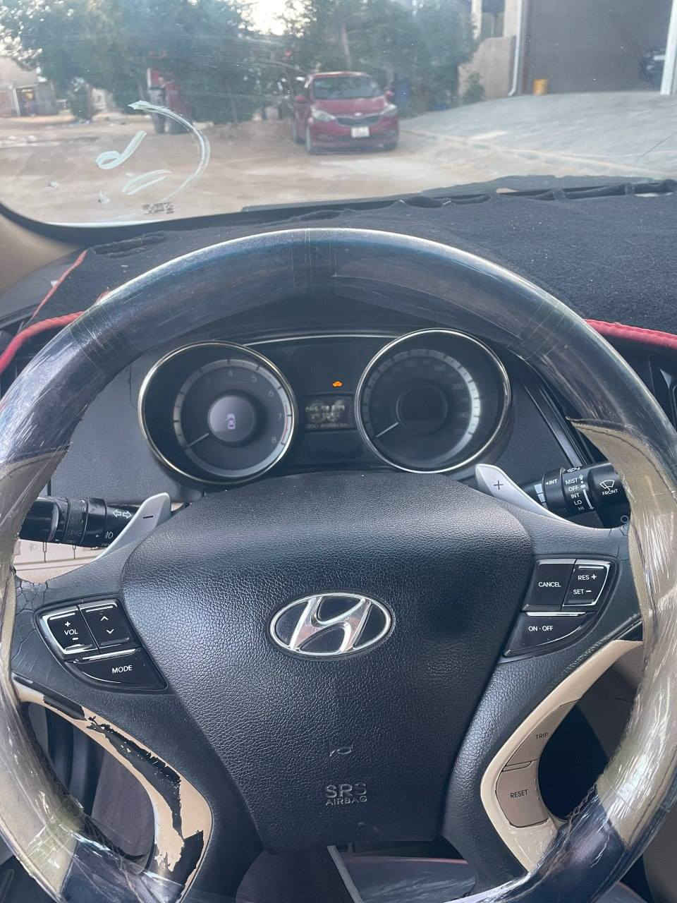 السلام عليكم 
( للبيع سوناتا ) موديل 2011

فول مواصفات

بنوراما

تحكم ستيرن

حساسات

( السياره كلهن بيها )

مكفوله كفاله عامه من صبغ وضربه ( الجديد معروف ومبين )

شرط تحويل رقم أربيل / السعر  128 وبيها مجال

مكان السياره كوفه حي ميسان

للاستفسار :***********
