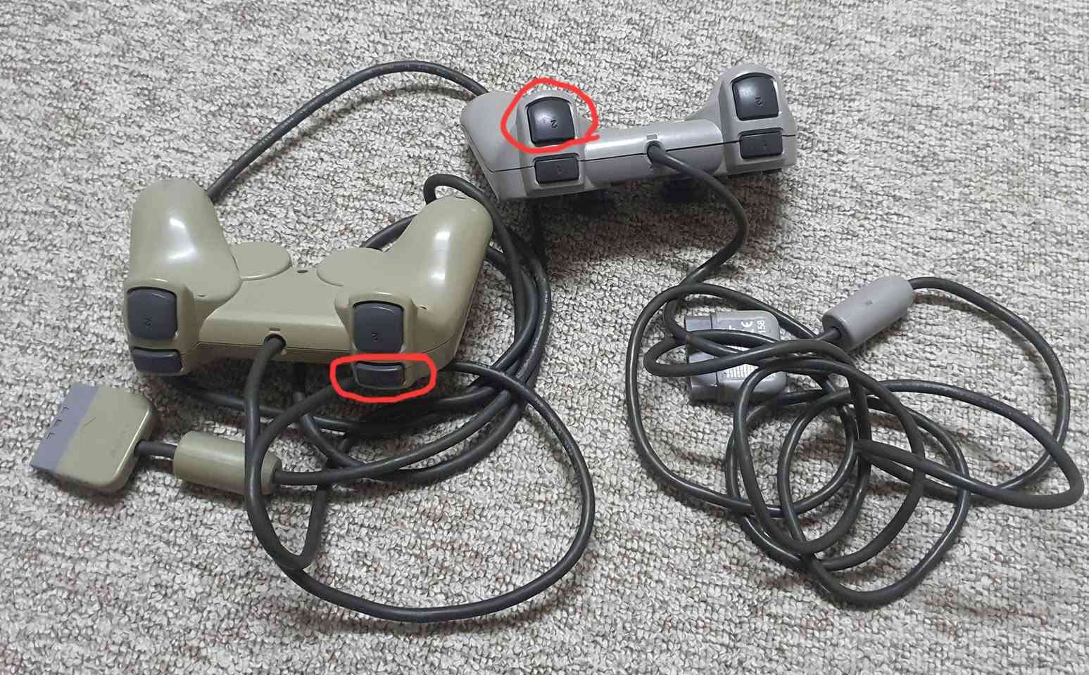 جويستكين ps1 الاصلي بيهن خلل فقط اشرت عليهم بالصور ماعرف يحتاج تنظيف لو تبدل لاستيك 
السعر ٢٥ الف مع التوصيل


**إذا كنت صاحب هذا الإعلان وتريد حذفه لأي سبب، رجاءا أرسل رسالة إلى الدعم الفني**