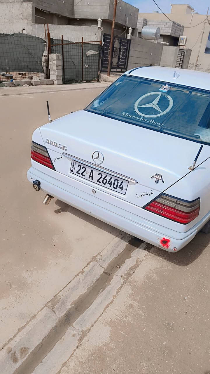 مارسيدس دب حجم 3000موديل 88 محدث 92 كير ومحرك بطه 3000 تبريد ثلج غرفتها جديد  صبغ للجماليه بدون ضرر بدون خياس قواعد دبلات سليمه سياره جاهزه رقم اربيل دولي سنويه هزه ليغايه2029 بطاقه بنزين هم بيهه بسمي شرط تحويل سعر65بي مجال مكاني كركوك رقم ***********
