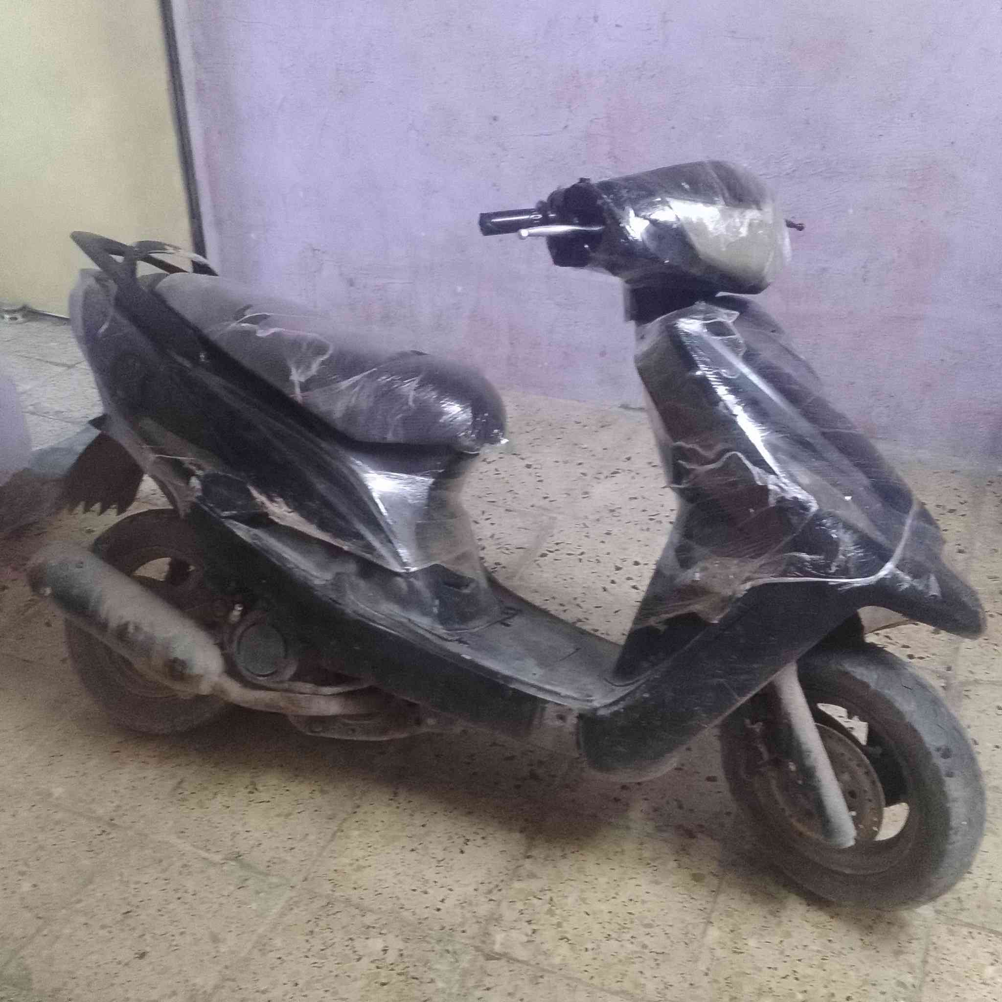 سلام عليكم دراجه البيع ماكس ثعلب 140 بيع كوم حديد دراجه تشتغل عوزه تجفيت سعره 200وبيه مجال  لي حب يستفسر عله هاذه الرقم
*********** بي واساب
