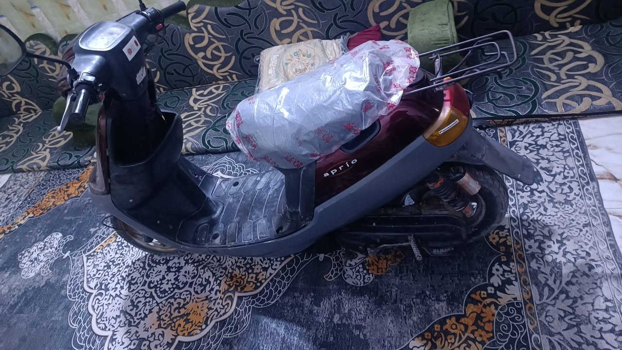 للبيع دراجه بطة ياباني  مامفتوحة دراجه حلوة كلة شغال هندر واحد كهربائيات كلة شغال نقصها باتري دراجه حلوة افحص وقتنع السعر 250 بيهة مجال بصيط مكاني كربلاء حي الغدير يم الصورة مقابيل السوك للاتصال *********** متواجد واتساب كذالك
