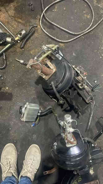 ادوات احتياطيه كنتر بزون العنوان ذي قار الرفاعي الشارع العام الاتصال ***********/***********
