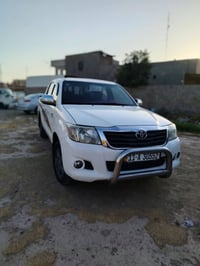 هايلوكس • ٢٠١٤ • رقم بغداد