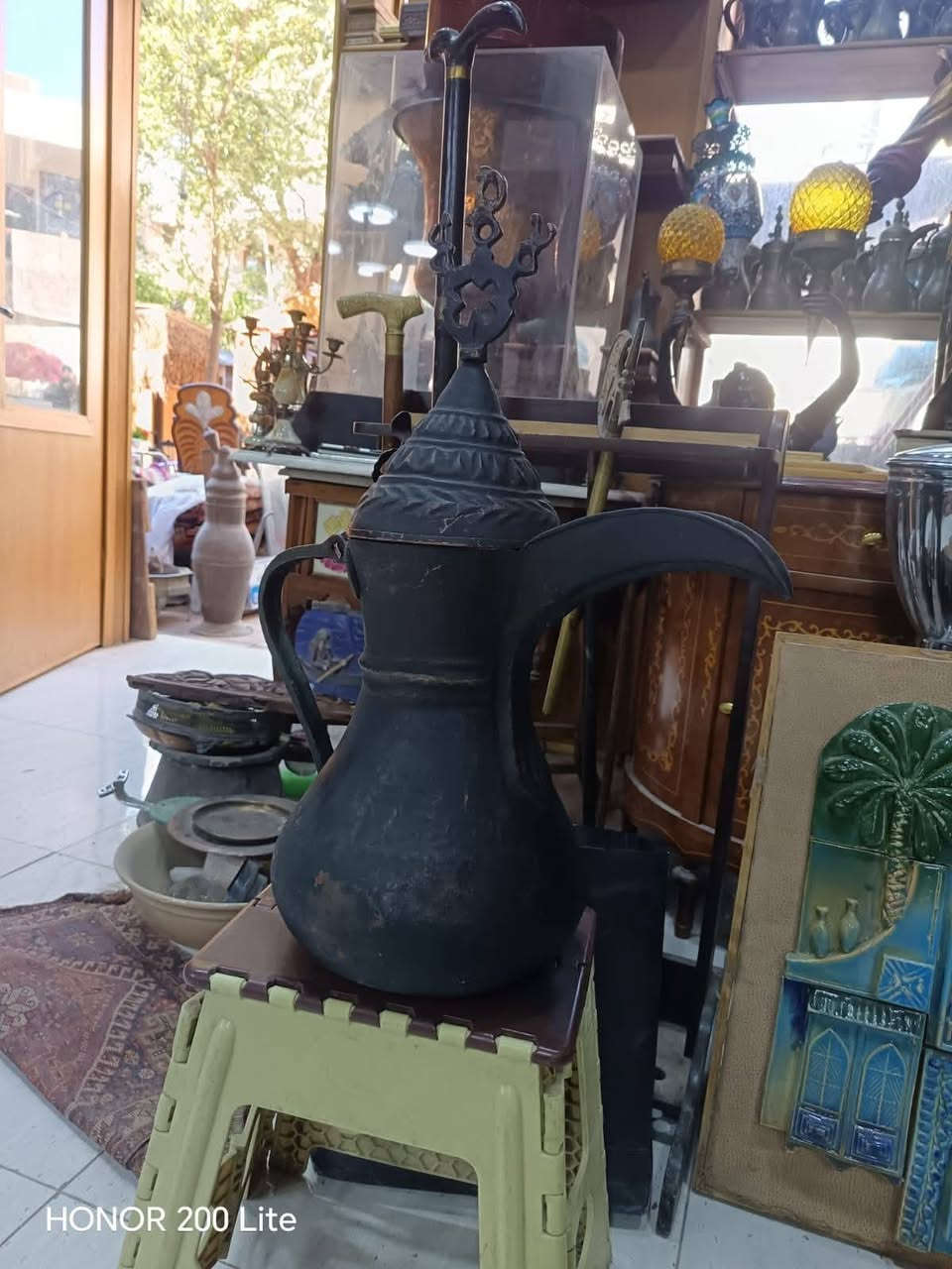 مساكم الله بالخير والبركه 🇮🇶🕊️🇮🇶 كمكم نصراني قديم جدا جدا أبو الجلوة قياس 60سنتم نظيف جدا موضح في الصور للاستفسار خاص او الاتصال على الرقم التالي ***********اخوكم كرار الشيخ
