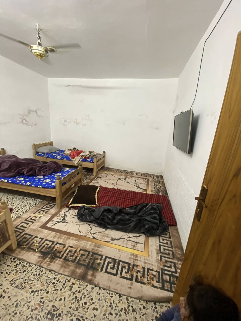 بيت البيع قطاع
‏مدينة الصدر الداخل
داالهاتف ***********
