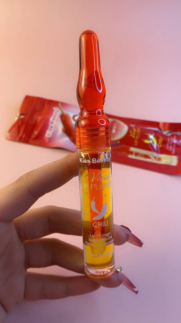 كلوس + فلر  Kiss Beauty Vivid Lip Plump Chili، وهو سيروم مصمم لتكبير الشفاه بشكل فوري. 👄👄

المكونات والآلية: يحتوي السيروم على خلاصة الفلفل الأحمر الحار (Chili)، التي تعمل على تحفيز الدورة الدموية في الشفاه عند تطبيقها، مما يؤدي إلى زيادة حجمها وبروزها بشكل مؤقت وفوري.💕👄

الفوائد والاستخدام:
يعمل كبديل طبيعي ومؤقت لعمليات حقن الفيلر لتكبير الشفاه.
يمنح الشفاه لمعاناً جذاباً ومظهراً ممتلئاً.
يساعد في تحسين شكل الشفاه وتقليل مظهر الخطوط الرفيعة عليها.
يتميز بقوام خفيف وغير لزج يسهل امتصاصه. 🫠❤

طريقة الاستخدام: يُطبق السيروم على الشفاه، وقد تشعرين ببعض الوخز أو الحرارة الخفيفة نتيجة وجود مستخلص الفلفل، وهو أمر طبيعي لتحقيق التأثير 

المنشا.....  ايراني 🇮🇷
#كلوس_فلر #بديل_الفلر #عناية_بالشفاه #اصلي #بغداد_بصرة_موصل_كربلاء_اربيل_نجف_الكوت


**إذا كنت صاحب هذا الإعلان وتريد حذفه لأي سبب، رجاءا أرسل رسالة إلى الدعم الفني**