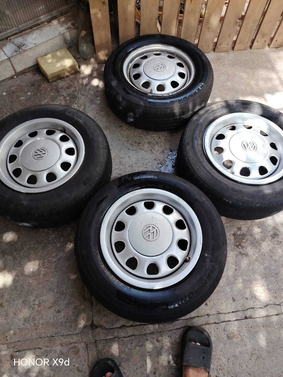 السلام عليكم ويل كولف البيع ويل بلادي مابيه عواج ولا ضربه وتايرات جدد صالي شهرين من شادهن كاملات هنه وصارات وكبات نقص صار واحد السعر 350 وبيهن مجال عنوان زعفرانيه رقم ***********
