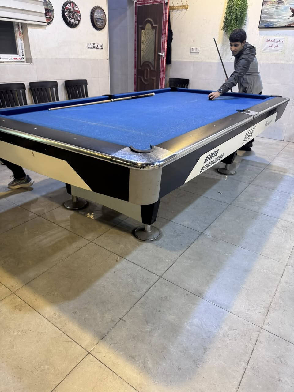 السلام عليكم ميز مال العلويه MAK شاصي واحد مكان ما عندي وريد ابيعه مدوشم مره وحده ميز اخو الجديد لوك مكاني بغداد 
   ***********الشراي يتصل وبلخدمه
