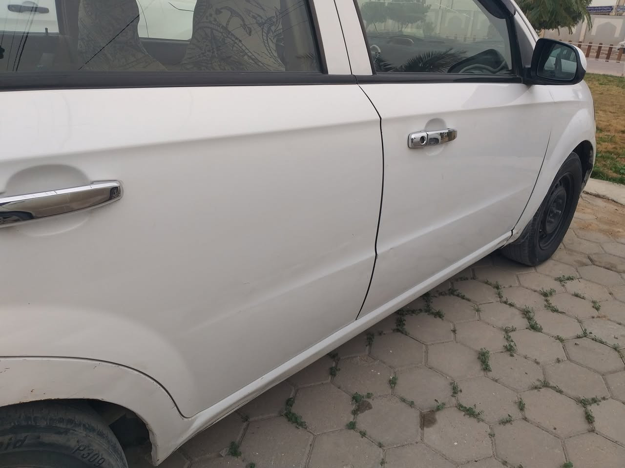 افيو موديل ٢٠١١ محرك مفتوح ١٤٠٠ رقم كربلاء انكليزي 
سيارة بأسمي تبريد وتدفئة شغال  و الكير ومحرك مكفول بيها مكانات بارد اي قطعه مابيها تبديل 
مكانها بالنجف الاشرف / حي العسكري 
السعر 73$ للاستفسار ***********
