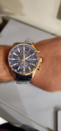 ساعة • ماركة سانتر • جديدة ولا غلطه