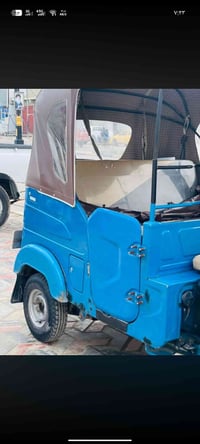 صايق بتكتك • ٢٠سنه • حي المعلمين القديم