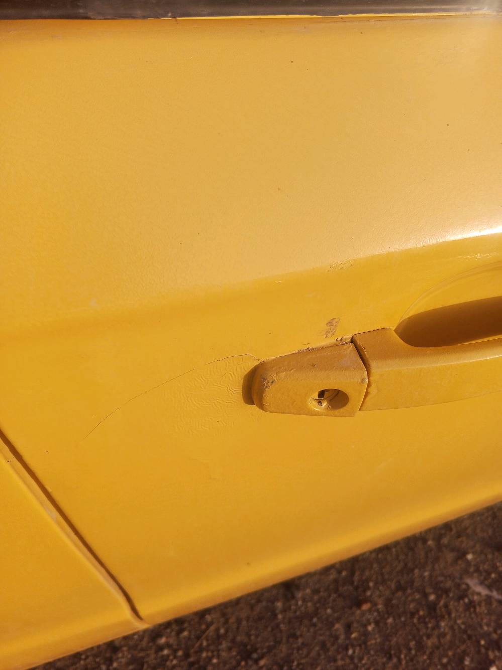 السلام عليكم افيو 2010 مصبوغه عام صبغهه شويه تعبان يراد بوليش عارضهه ب 40 بيهه خربطه نوزلات او بلكات مااعرف مافحصت طايحه ٣ أوراق بالوجه مال تصليح وترتيب يعني قفل ٣٧ العنوان بغداد حي الجهاد (🔵وارد أمريكي السياره 🔵) 