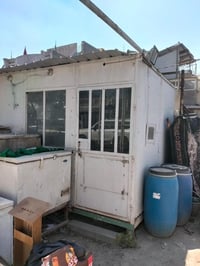 وبركاته متوفر كرفانات عدد٢ قياس٦*٣ بمليون وربع مع المجال والثاني ٢،٥*٣...